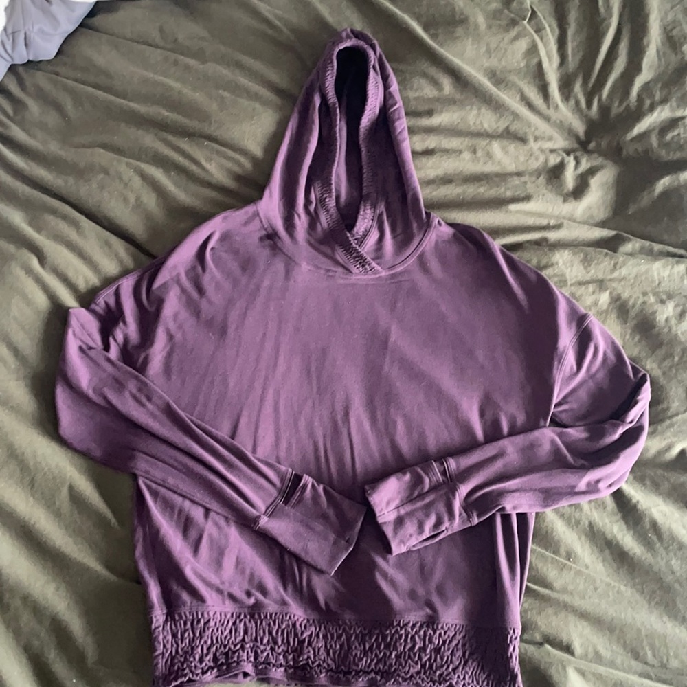 LULULEMON PULLOVER PURPLE SIZE 6